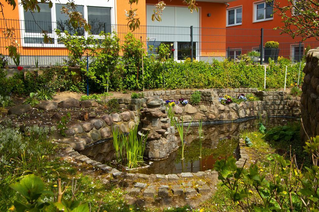 Ferien Unterm Reetdach In Gohren Hotel Goehren  Exterior foto
